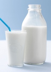 Công bố tiêu chuẩn chất lượng sữa nhập khẩu